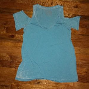 beautiful sky blue chasor tee